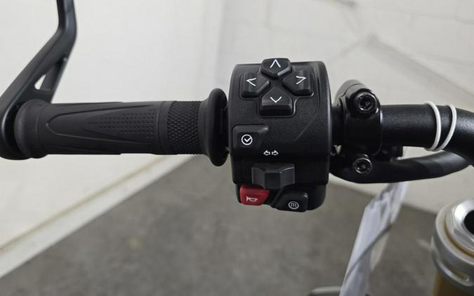 2025 Triumph Speed Twin 1200 RS Sapphire Black