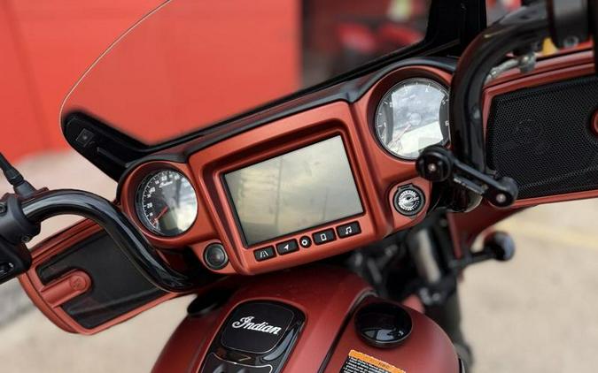 2021 Indian Motorcycle® Chieftain® Dark Horse® Icon Burnt Orange Metallic Smoke