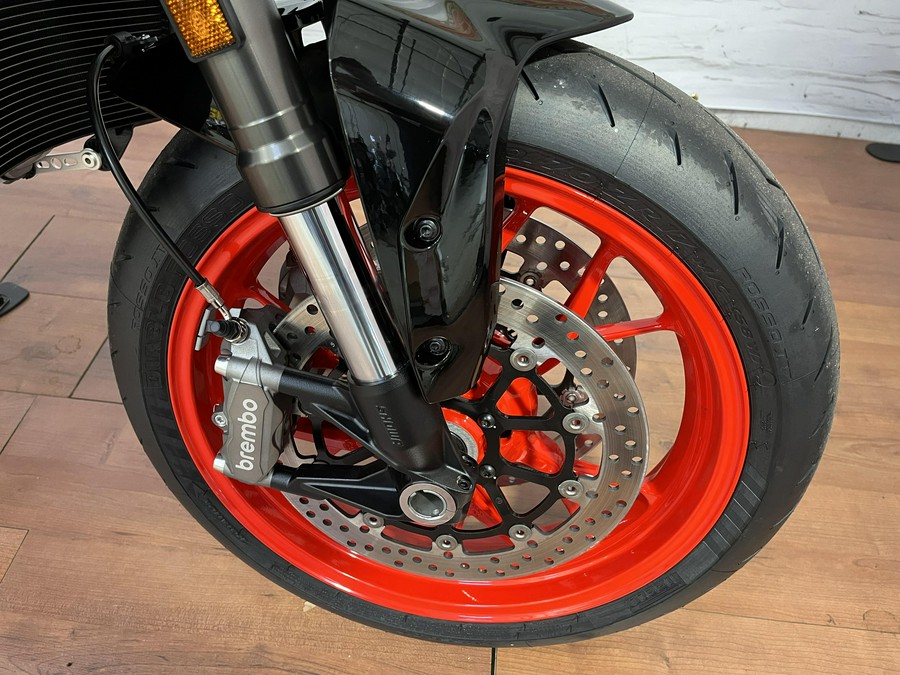 2026 Ducati MONSTER 896 PLUS V2