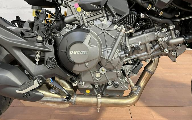 2026 Ducati MONSTER 896 PLUS V2