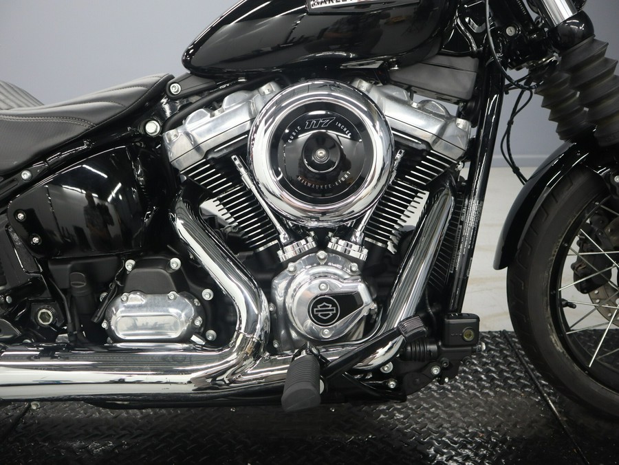 Used 2025 Harley-Davidson Street Bob FXBB