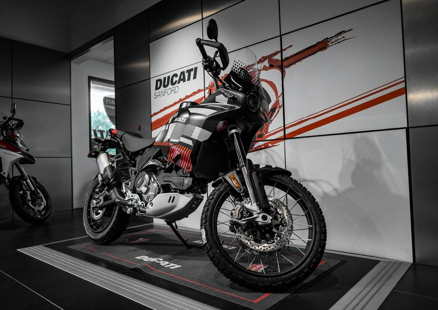 2025 Ducati DesertX