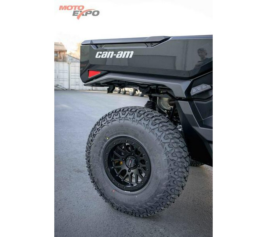 2026 Can-Am® Defender MAX XT CAB HD11 With 10.25 in.display