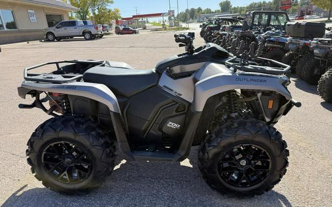 2023 Can-Am® OUTLANDER 700 XT
