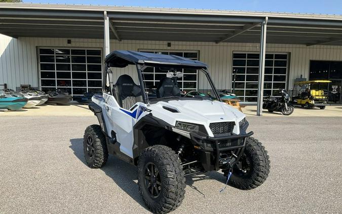 2027 Polaris GENERAL XP 1000 Ultimate