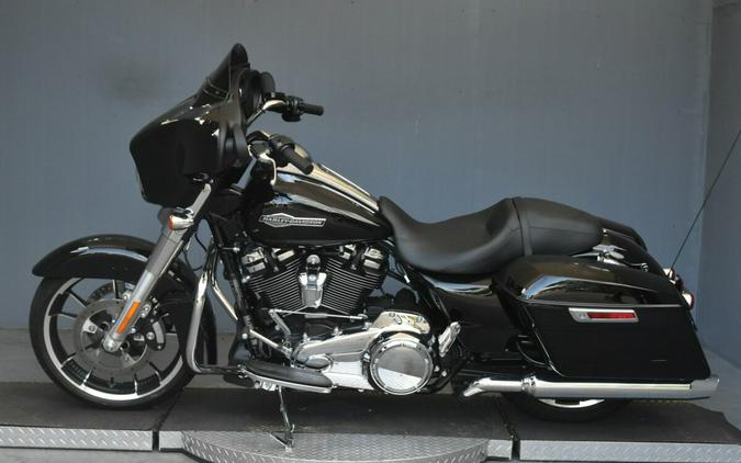 2022 Harley-Davidson Street Glide