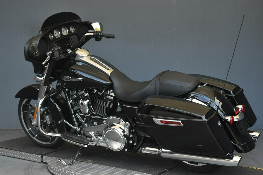 2022 Harley-Davidson Street Glide