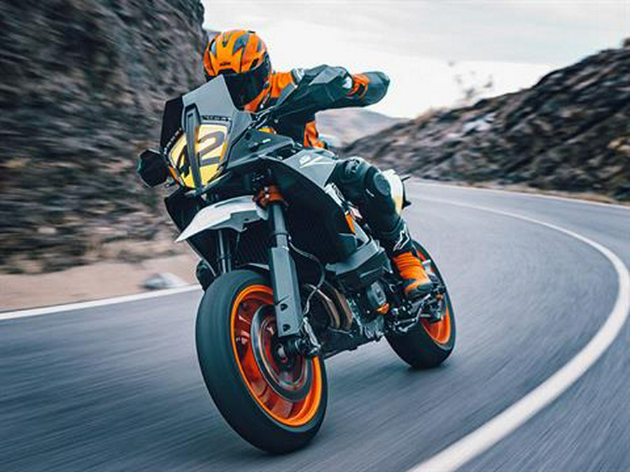 2024 KTM 890 SMT