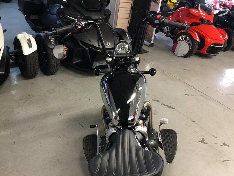 2023 Triumph Bonneville Bobber Chrome Edition Black