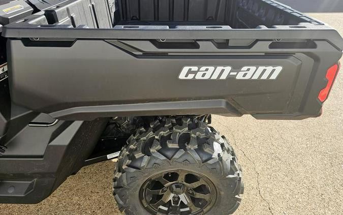 2026 Can-Am® Defender DPS HD9 Dark Wildland Camo