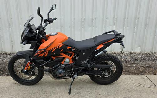 2023 KTM Adventure 390