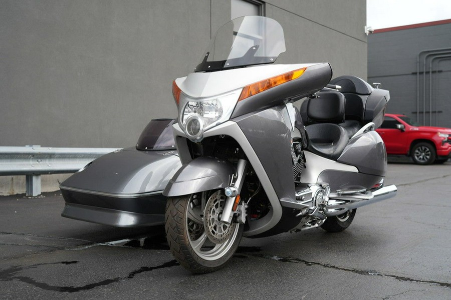 2008 Victory Motorcycles Vision Tour w/ Side Car