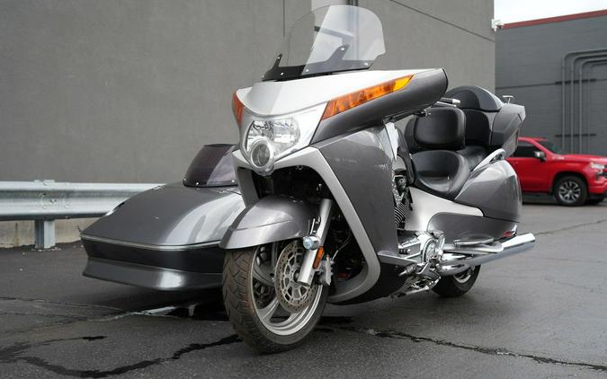 2008 Victory Motorcycles Vision Tour w/ Side Car