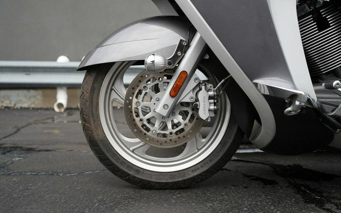 2008 Victory Motorcycles Vision Tour w/ Side Car