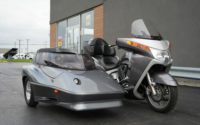 2008 Victory Motorcycles Vision Tour w/ Side Car