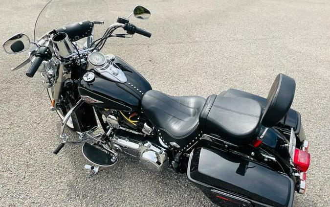 2015 FLSTC HERITAGE SOFTAIL CLASSIC - Harley-Davidson®