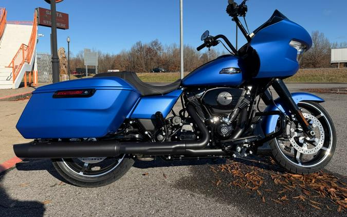 2026 Harley-Davidson® Road Glide® Aurora Blue Denim - Black