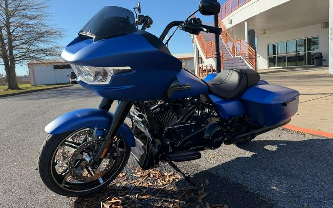 2026 Harley-Davidson® Road Glide® Aurora Blue Denim - Black