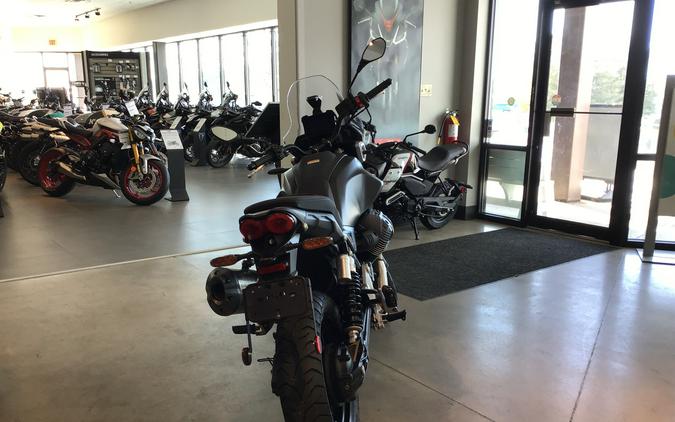 2025 Moto Guzzi V85 Strada