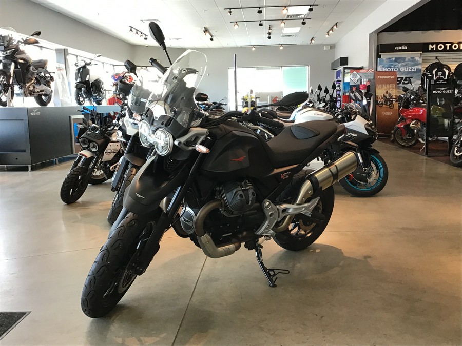2025 Moto Guzzi V85 Strada