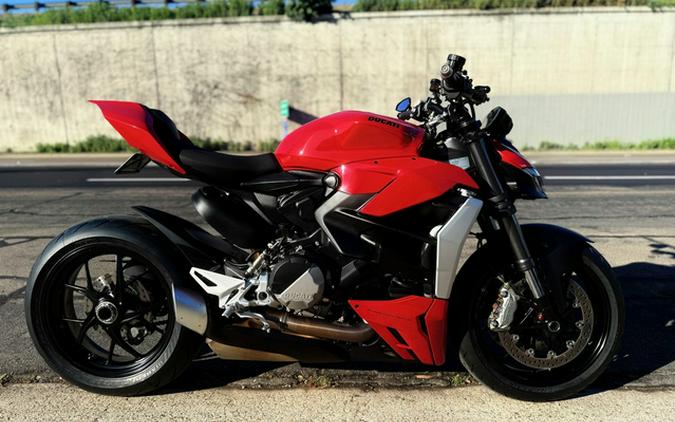 2025 Ducati Streetfighter V2