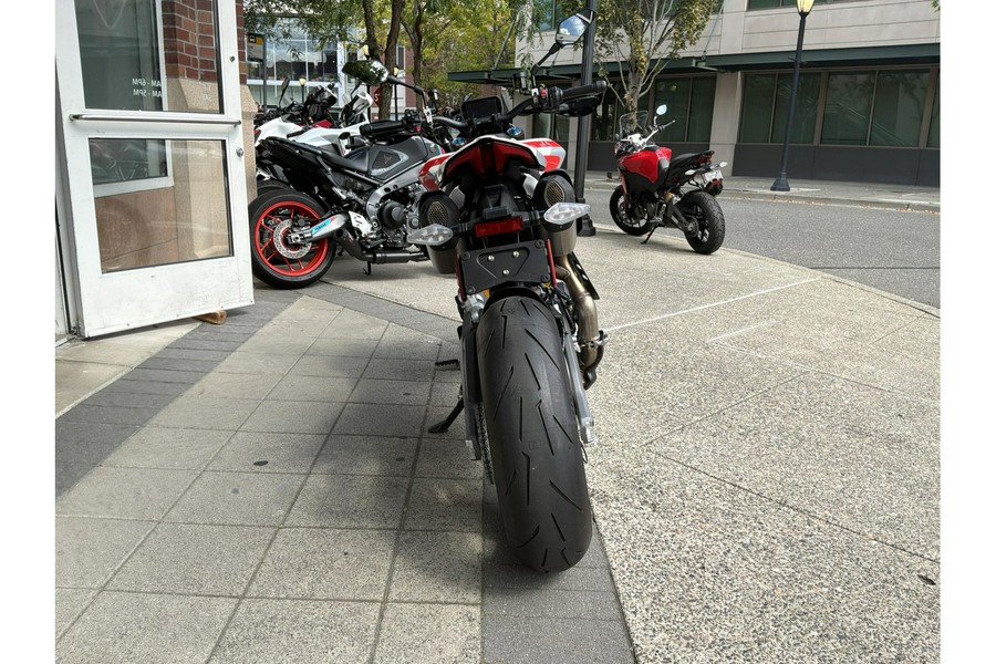 2026 Hypermotard V2 SP - Ducati