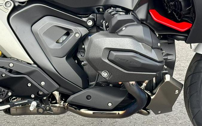 2026 BMW R 1300 R