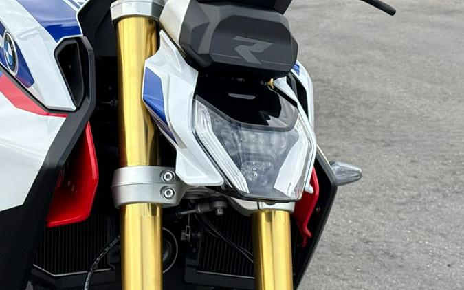 2026 BMW R 1300 R