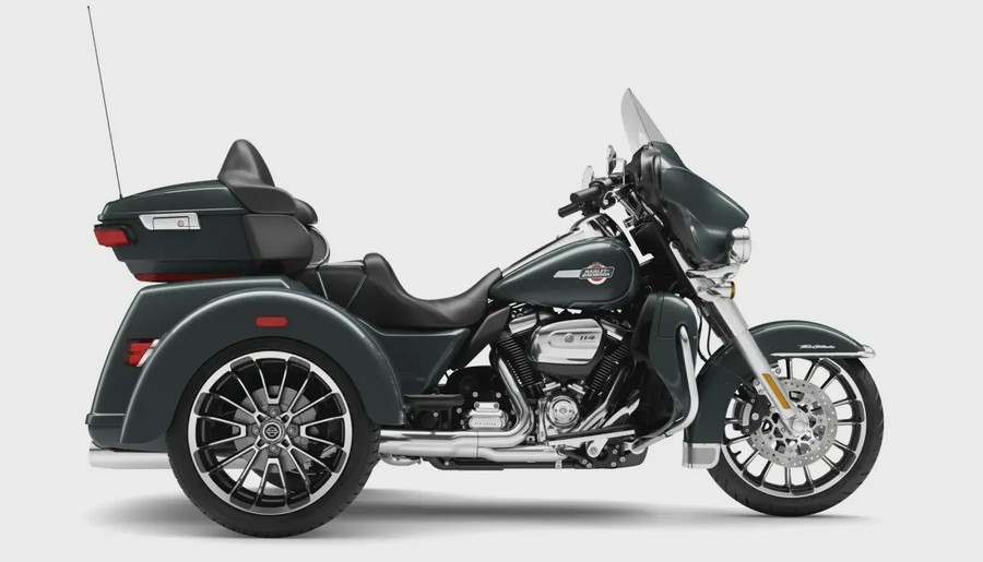 2025 Harley-Davidson® Tri Glide® Ultra Iron Horse Metallic