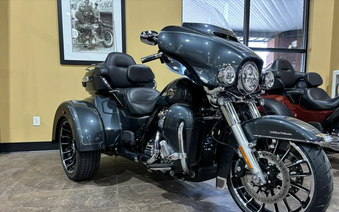 2025 Harley-Davidson® Tri Glide® Ultra Iron Horse Metallic