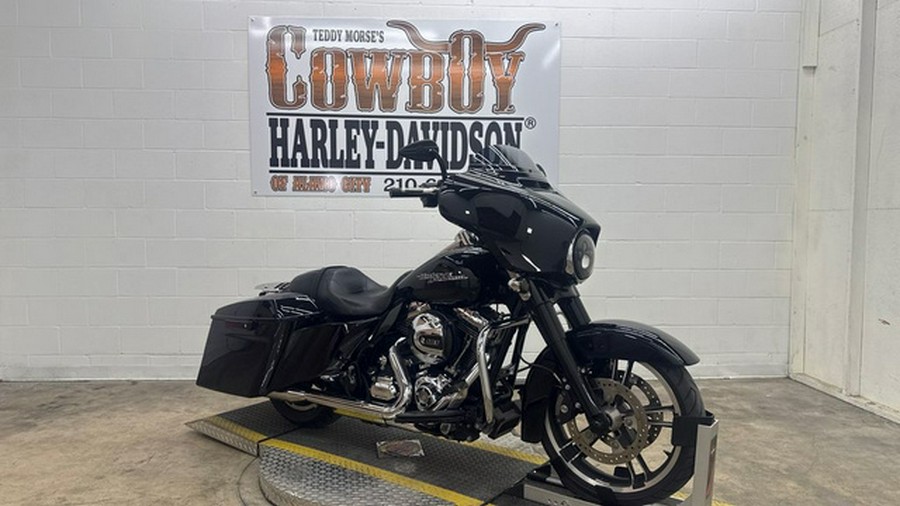 2016 Harley-Davidson FLHX - Street Glide