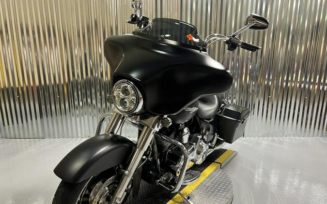 2011 Harley-Davidson FLHX - Street Glide