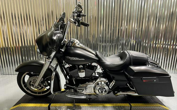 2011 Harley-Davidson FLHX - Street Glide