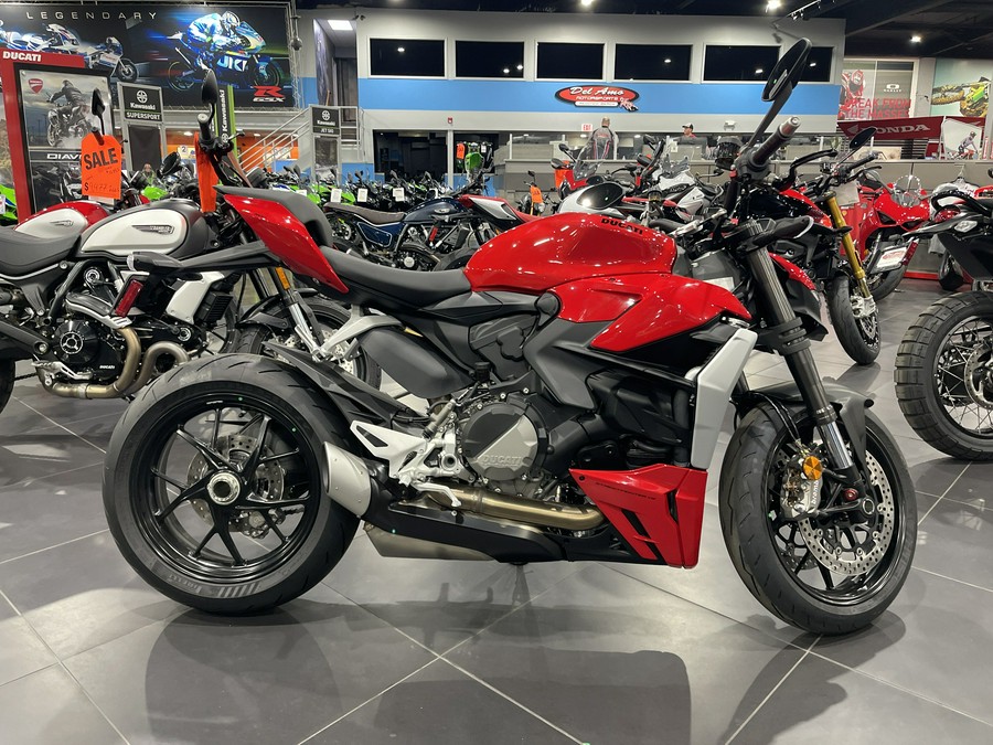 2024 DUCATI STREETFIGHTER V2