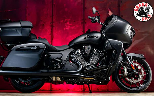 2024 Indian Motorcycle® Pursuit® Dark Horse® Black Smoke