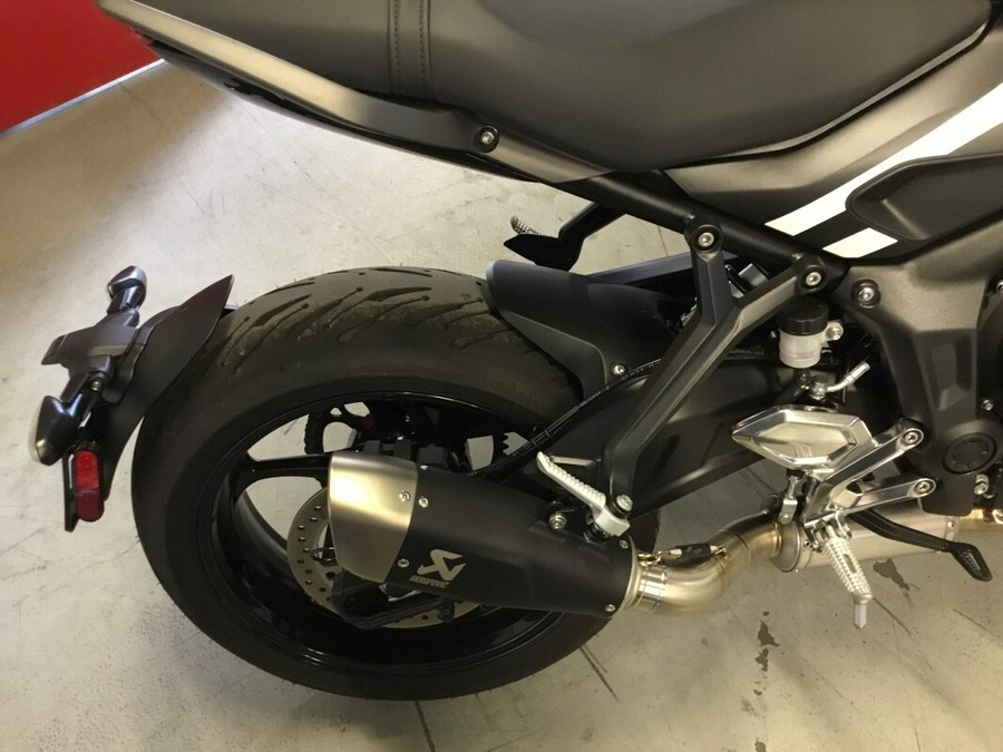 2025 Triumph Trident 660 Jet Black