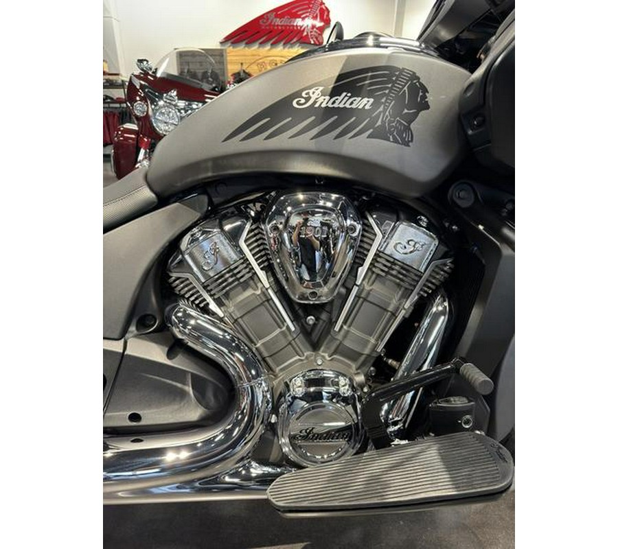 2024 Indian Motorcycle® Challenger® Titanium Smoke