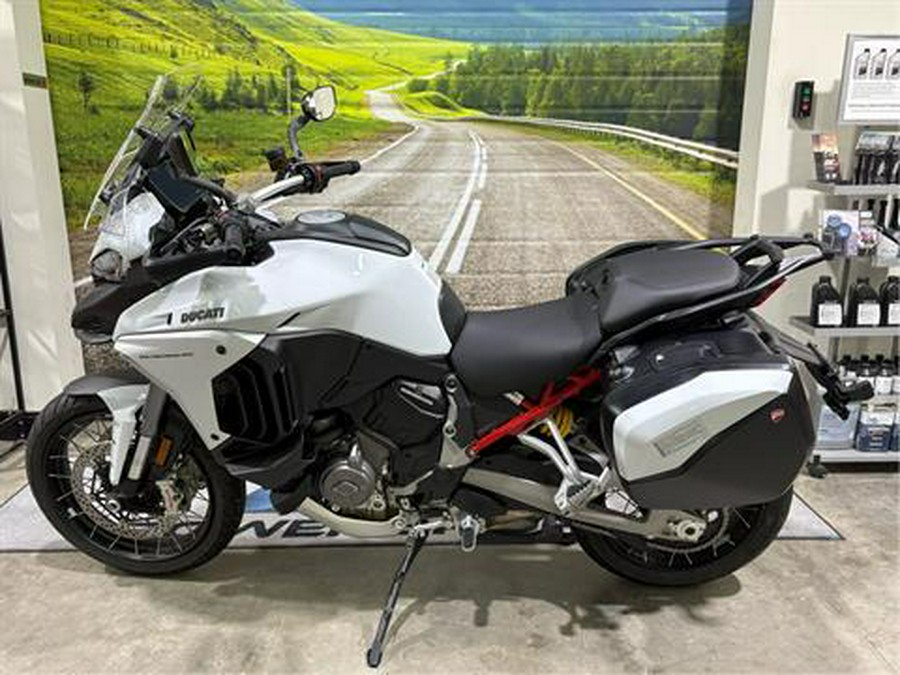 2024 Ducati Multistrada V4 S Travel & Radar Spoked Wheels
