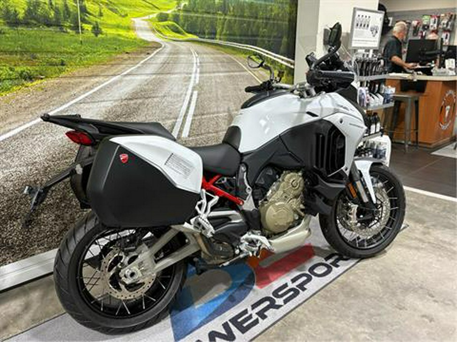 2024 Ducati Multistrada V4 S Travel & Radar Spoked Wheels