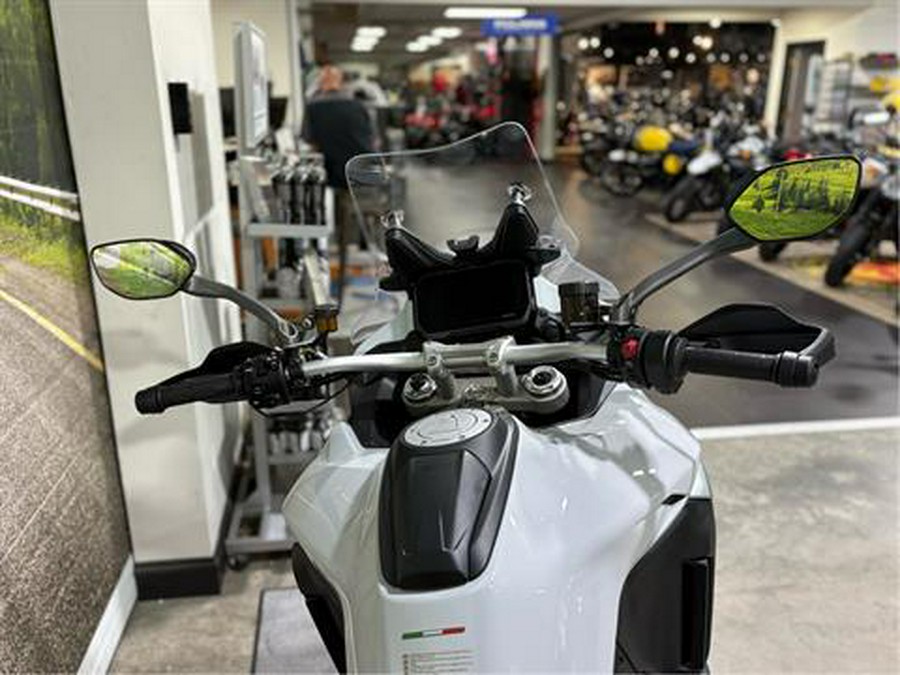 2024 Ducati Multistrada V4 S Travel & Radar Spoked Wheels
