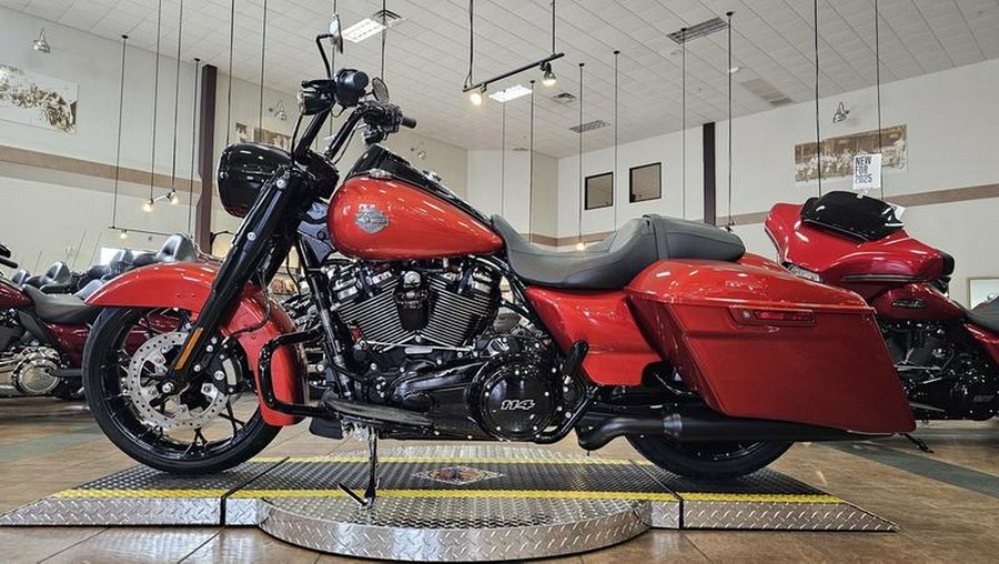 2025 Harley-Davidson® FLHRXS - Road King® Special