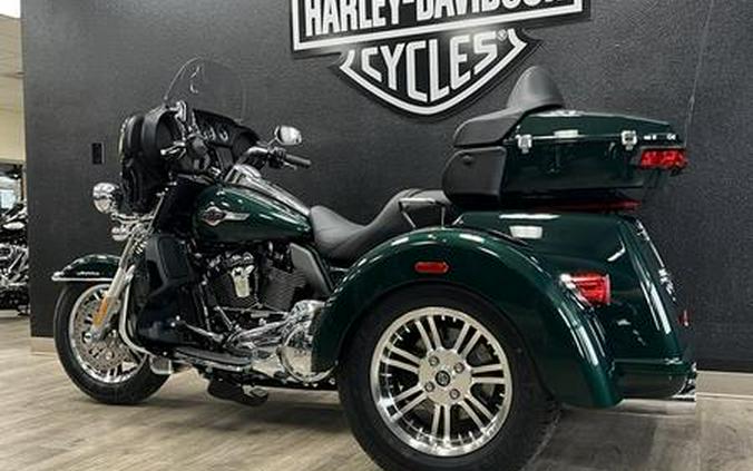 2024 Harley-Davidson® FLHTCUTG - Tri Glide® Ultra