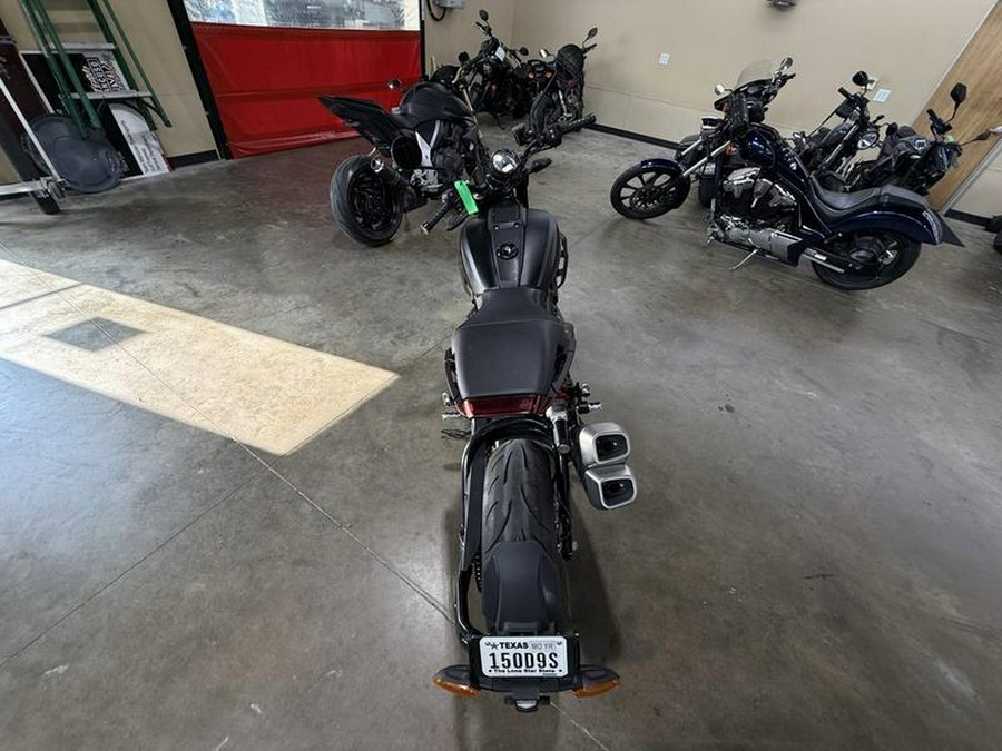 2022 Indian Motorcycle® FTR Black Smoke