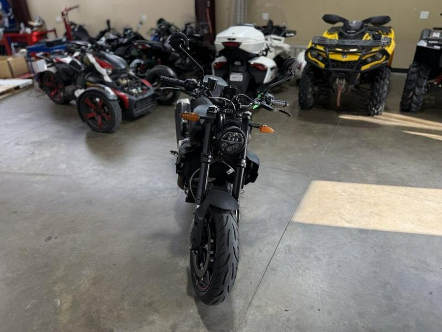 2022 Indian Motorcycle® FTR Black Smoke