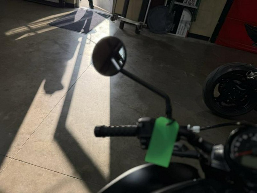 2022 Indian Motorcycle® FTR Black Smoke