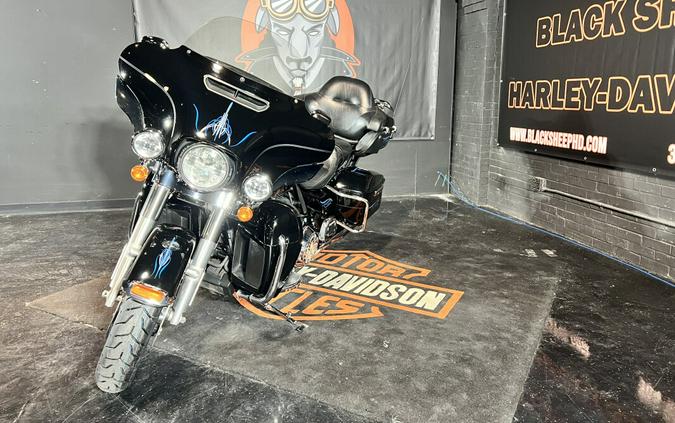 2015 Harley-Davidson® FLHTCU Electra Glide® Ultra Classic™
