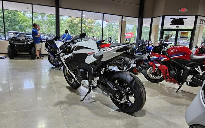 2027 Honda® CBR1000RR