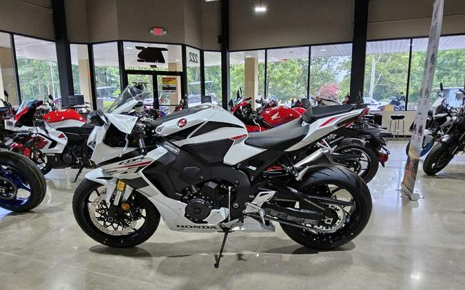 2027 Honda® CBR1000RR