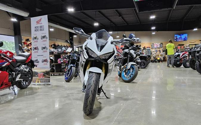 2027 Honda® CBR1000RR