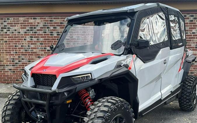 2025 Polaris® General XP 4 1000 Sport